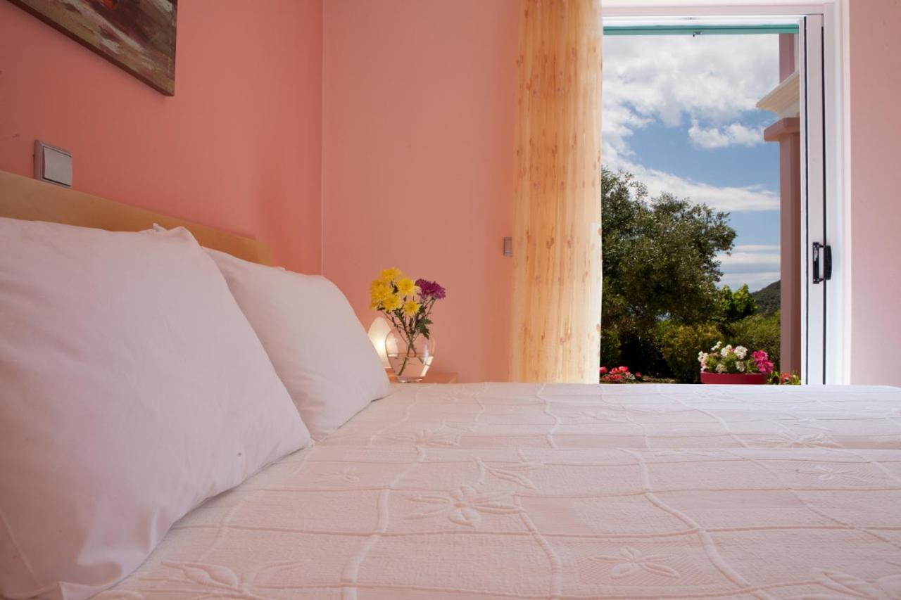 Pantheon & Danae Luxury Villas Sivota Exterior photo
